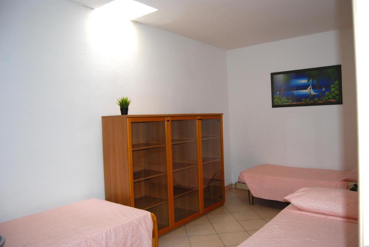 Case Vacanza Le Vele Desenzano del Garda Exterior foto